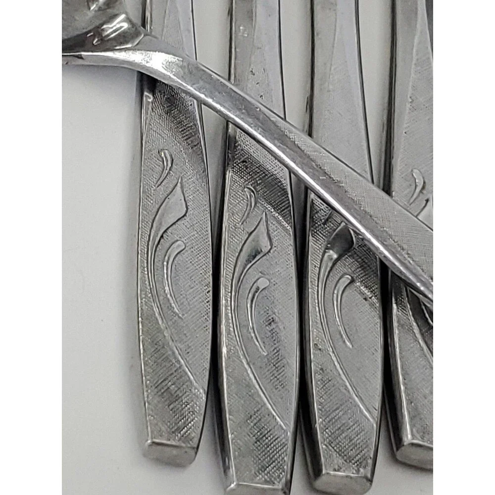 Northland Stainless (Japan) Burnished Pattern #OHS125 By‎ Oneida (16 Piece Lot)
